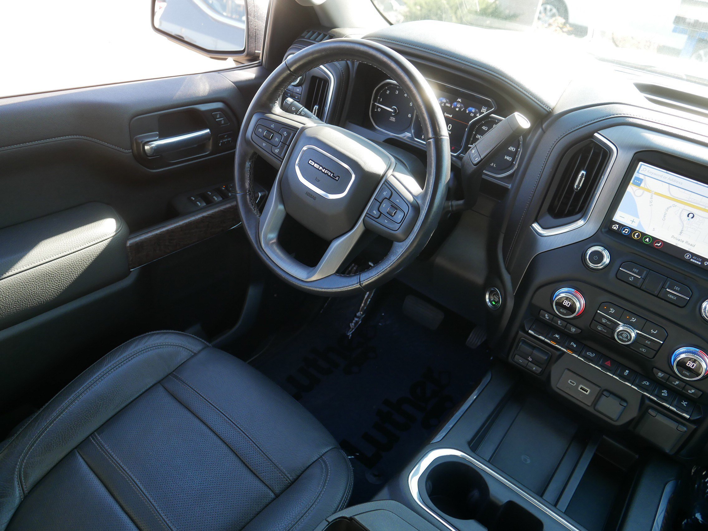 Used 2021 GMC Sierra 1500 Denali w/ Denali Ultimate Package AWD/4WD image 9