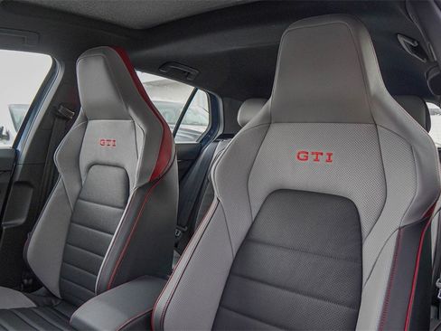New 2026 Volkswagen GTI SE image 9