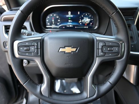 Used 2024 Chevrolet Suburban LT AWD/4WD image 24