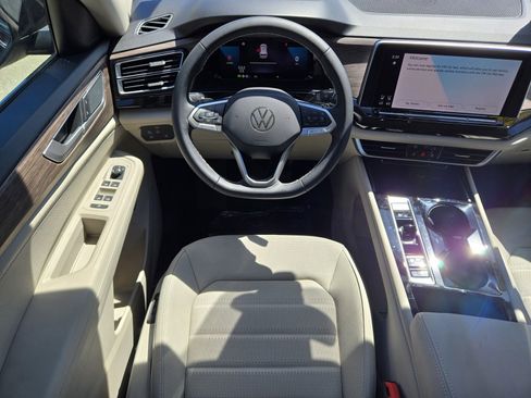 New 2026 Volkswagen Atlas SEL image 8