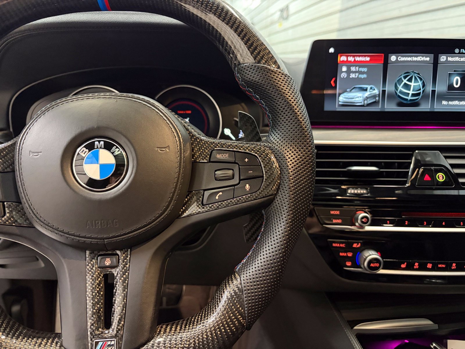 Used 2017 BMW 540i xDrive w/ M Sport Package AWD/4WD image 17