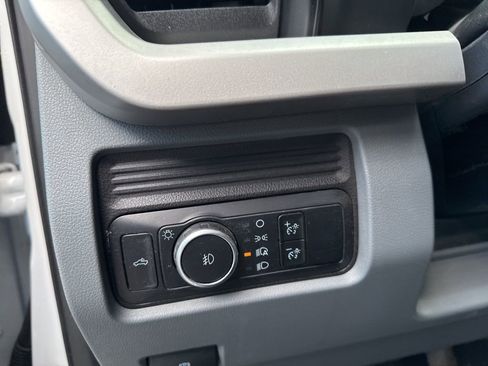 Used 2024 Ford F250 XLT image 12