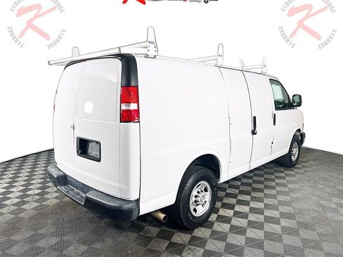 Used 2021 Chevrolet Express 2500 w/ Driver Convenience Package image 7