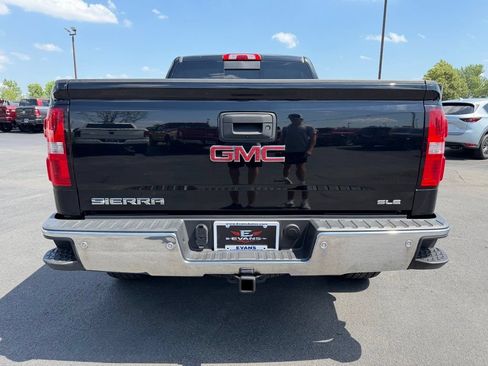 Used 2017 GMC Sierra 1500 SLE w/ SLE Value Package AWD/4WD image 8