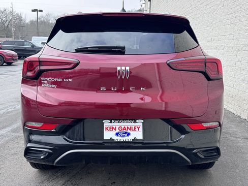 Used 2025 Buick Encore GX Sport Touring image 10