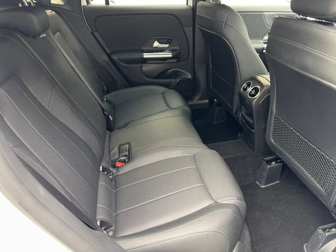 Used 2021 Mercedes-Benz GLA 250 image 35