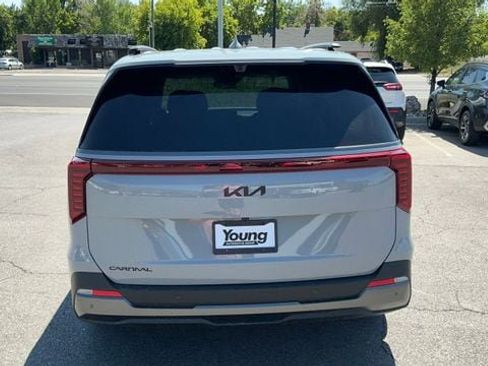 New 2026 Kia Carnival SX Prestige image 13
