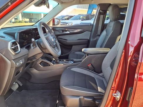 Used 2025 Chevrolet TrailBlazer LT image 15