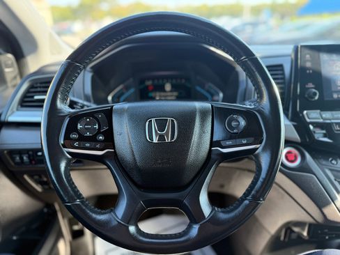 Used 2018 Honda Odyssey EX-L image 24