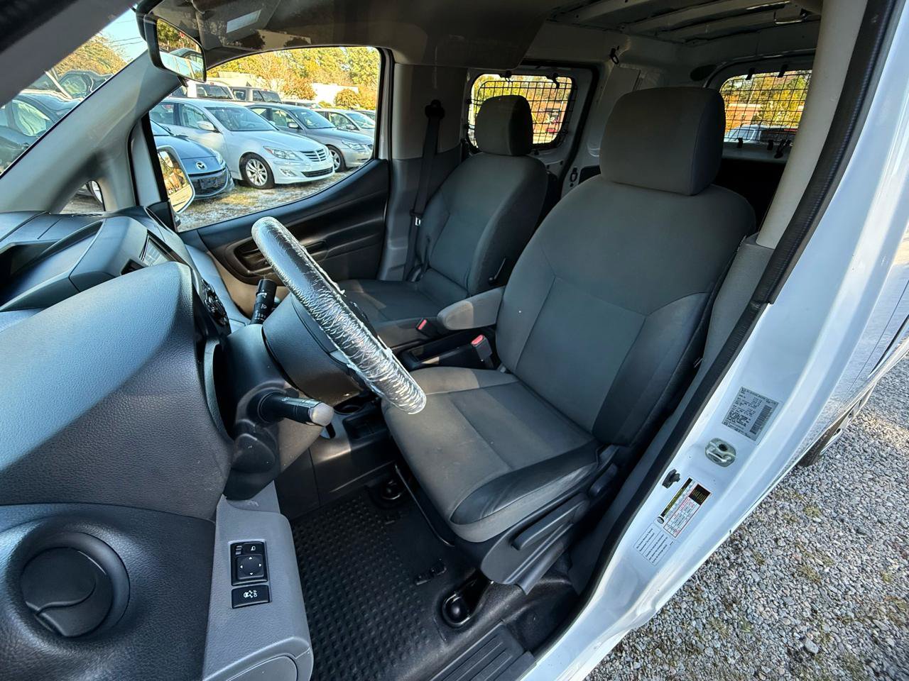 Used 2020 Nissan NV200 SV w/ Sliding Glass Door Package FWD image 16
