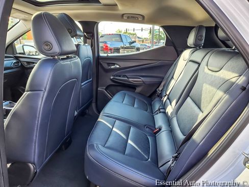 Used 2023 Chevrolet Bolt EUV Premier w/ Sun & Sound Package FWD image 10