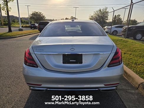 Used 2020 Mercedes-Benz S 560 Sedan image 4