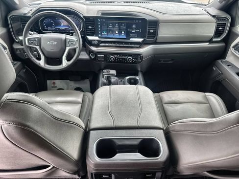 Used 2024 Chevrolet Silverado 1500 LT Trail Boss w/ Convenience Package II AWD/4WD image 25