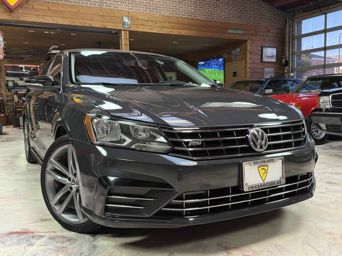Used 2017 Volkswagen Passat 1.8T R-Line FWD image 3