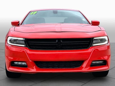 Used 2017 Dodge Charger SXT w/ Plus Group image 4