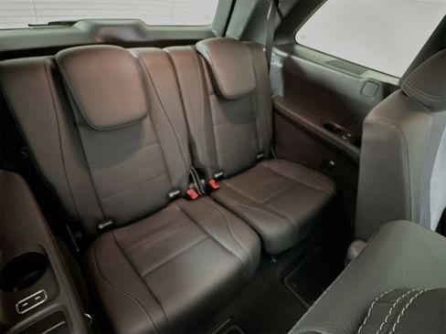 Used 2024 Mercedes-Benz GLS 450 4MATIC image 30