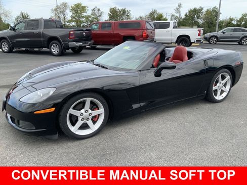 Used 2005 Chevrolet Corvette Convertible w/ Preferred Equipment Group RWD image 5