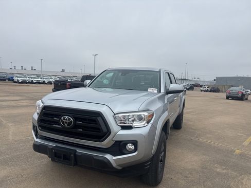 Used 2023 Toyota Tacoma SR5 image 5