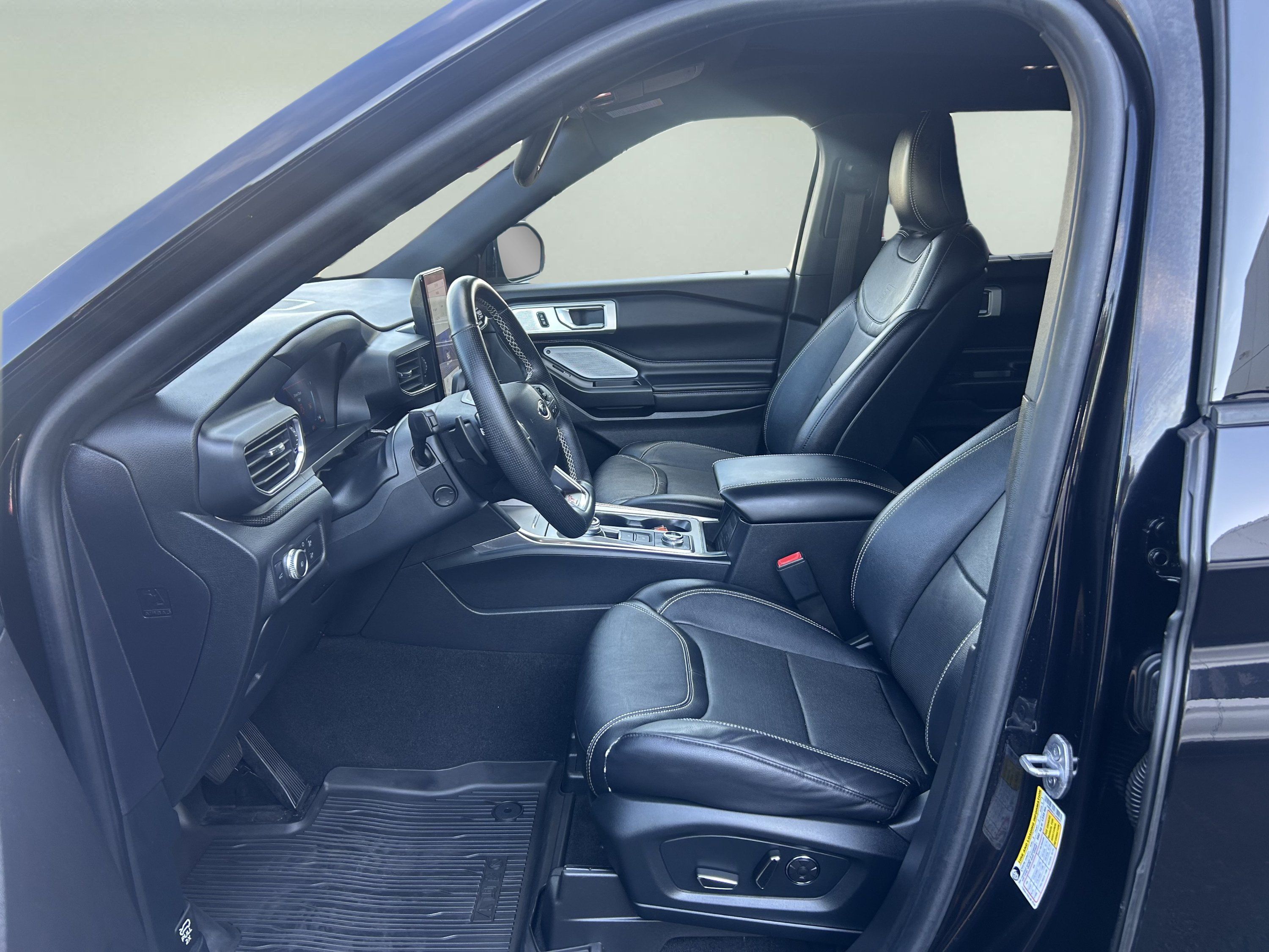 Used 2020 Ford Explorer ST w/ ST Street Pack AWD/4WD image 10