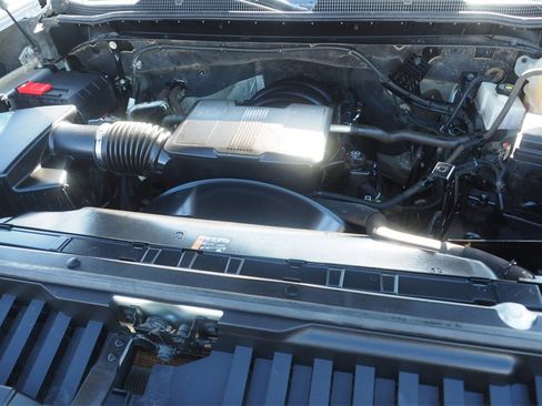 Used 2020 Chevrolet Silverado 2500 LT w/ Convenience Package image 27