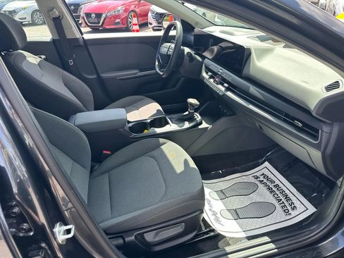 Used 2025 Kia K4 image 18