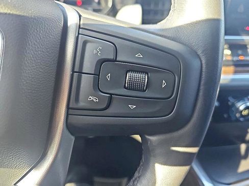 Used 2022 GMC Sierra 1500 Elevation w/ Preferred Package image 22