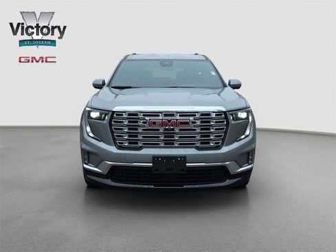 New 2026 GMC Acadia Denali w/ Super Cruise Package image 2