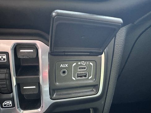 Used 2021 Jeep Wrangler Unlimited Sport AWD/4WD image 21