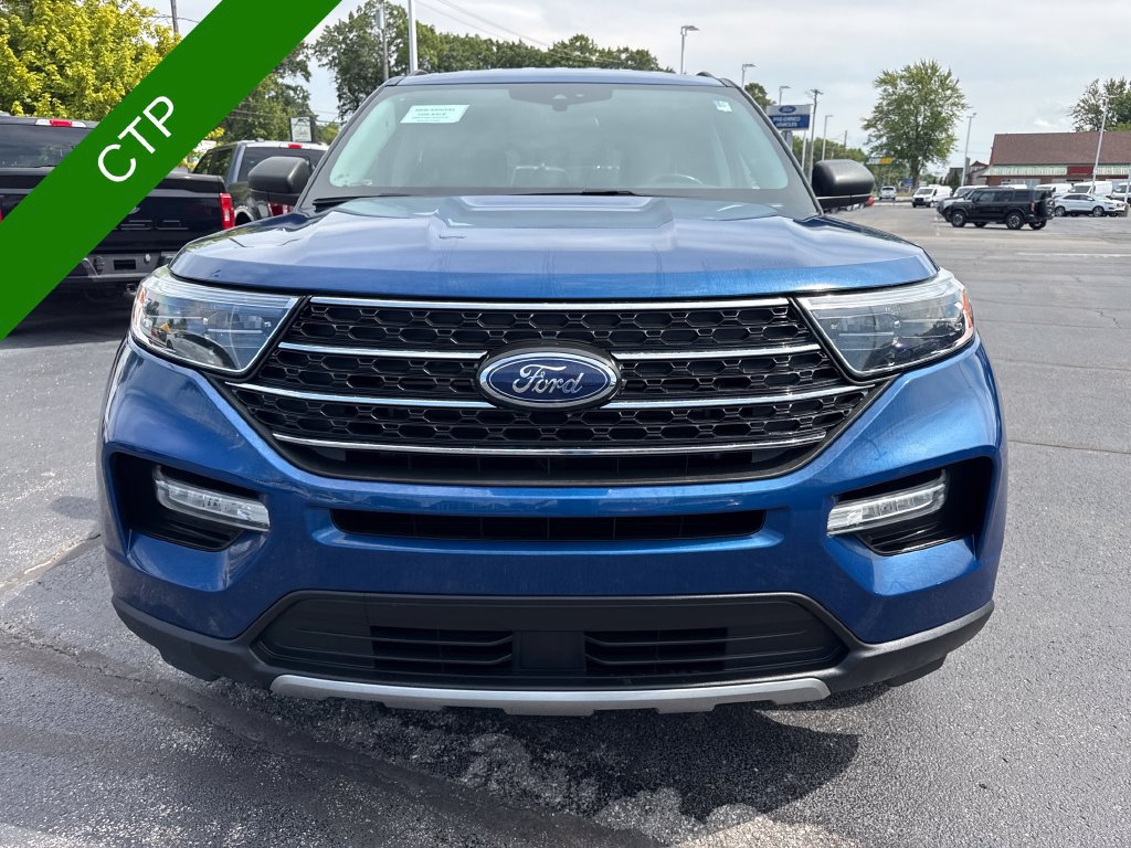 Used 2023 Ford Explorer XLT w/ Equipment Group 202A AWD/4WD image 3