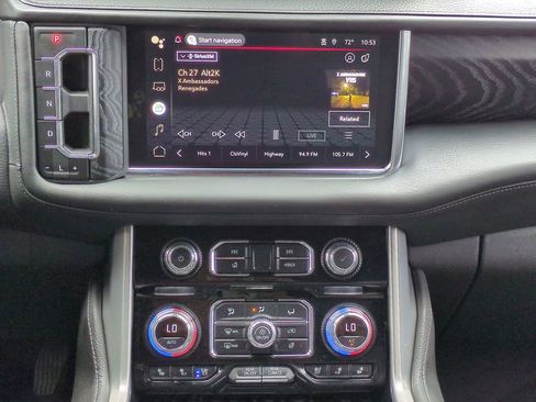 Used 2024 GMC Yukon Denali w/ Advanced Technology Package AWD/4WD image 22