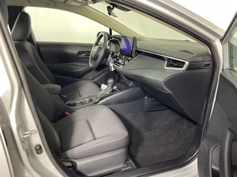 Used 2024 Toyota Corolla LE FWD image 24