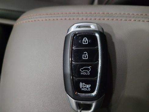 Used 2020 Hyundai Santa Fe Limited image 32