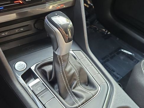 Certified 2022 Volkswagen Tiguan SE AWD/4WD image 27