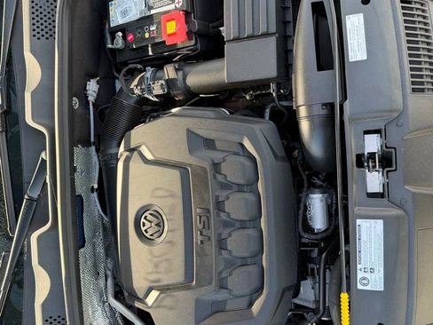 Used 2019 Volkswagen Beetle 2.0T SE w/ SE Premium Package FWD image 33