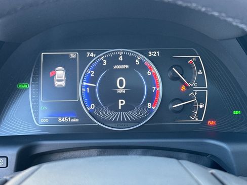 Used 2025 Lexus ES 300h w/ Premium Package image 18