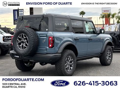 New 2025 Ford Bronco Badlands image 8