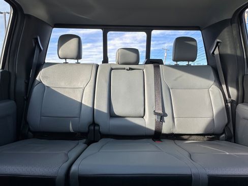 Used 2022 Ford F150 Lariat image 24