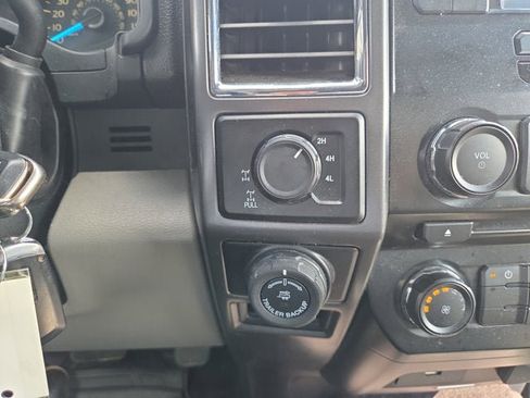 Used 2016 Ford F150 XLT w/ Trailer Tow Package image 17