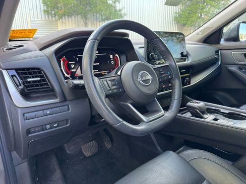 Used 2023 Nissan Rogue Platinum AWD/4WD image 10
