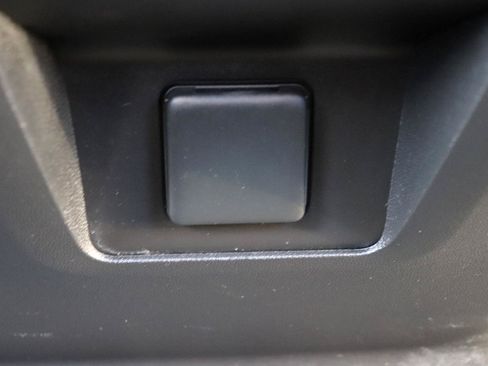 Used 2023 Chevrolet Suburban LT AWD/4WD image 24