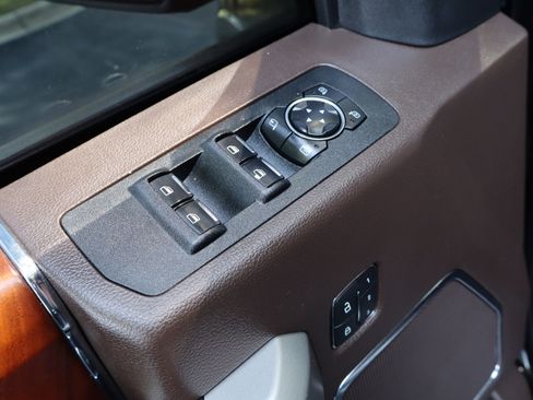 Used 2020 Ford F150 King Ranch w/ Equipment Group 601A Luxury RWD image 21