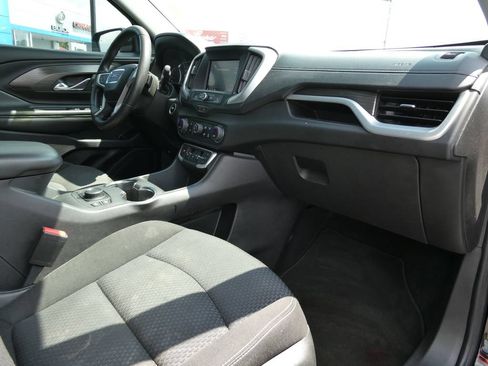 Certified 2024 GMC Terrain SLE w/ Driver Convenience Package FWD image 16