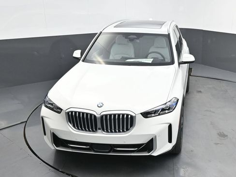 New 2026 BMW X5 sDrive40i w/ Climate Comfort Package RWD image 47