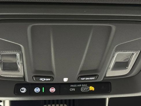 Used 2024 GMC Sierra 1500 Elevation image 27