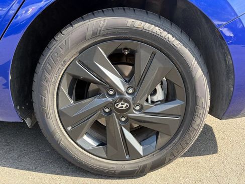 Used 2023 Hyundai Elantra SEL FWD image 11