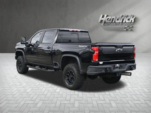 Used 2024 Chevrolet Silverado 2500 ZR2 w/ ZR2 Bison Edition AWD/4WD image 8