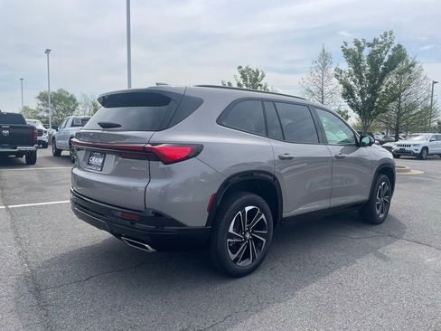 New 2026 Buick Enclave Sport Touring w/ Power Package FWD image 8