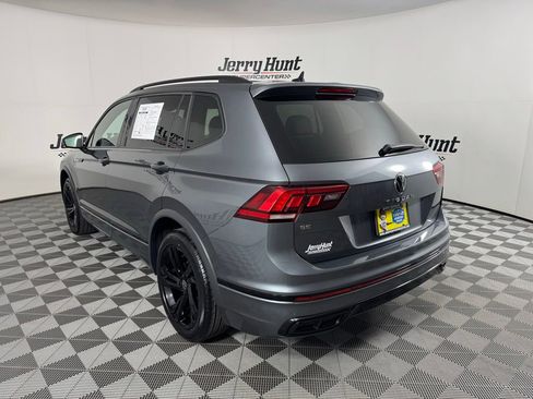 Used 2023 Volkswagen Tiguan SE R-Line FWD image 8