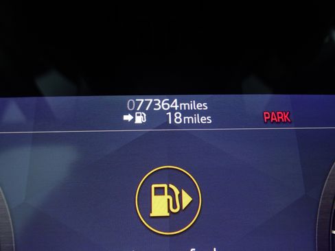 Used 2020 Land Rover Defender 110 First Edition image 35