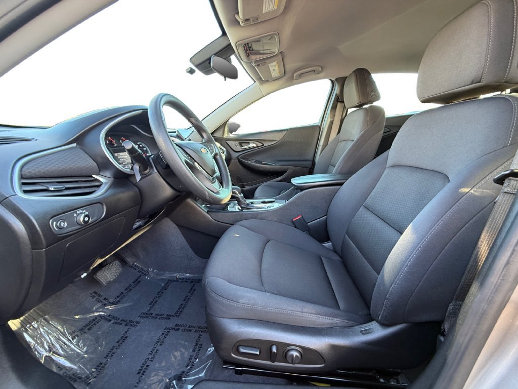 Used 2023 Chevrolet Malibu LT FWD image 7